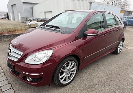 Mercedes-Benz B 180 CDI Automatik *91.TKM*PANORAMA*TÜV-NEU*