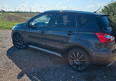 Suzuki SX4 S-Cross (SX4) S-Cross 1.6 Comfort+ 4WD Comfort+ , AHK