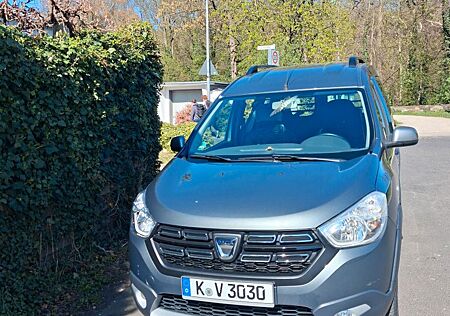 Dacia Dokker TCe 115 Stepway Celebration Stepway C...