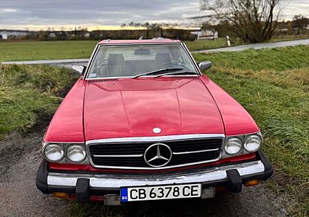 Mercedes-Benz SL 560