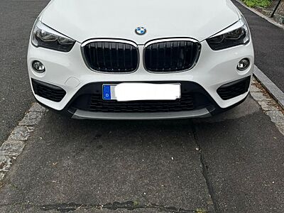 BMW X1 xDrive20i Automatik -