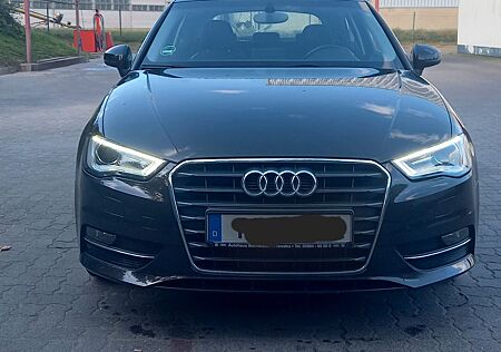 Audi A3 1.2 TFSI Attraction,Navi,AHK