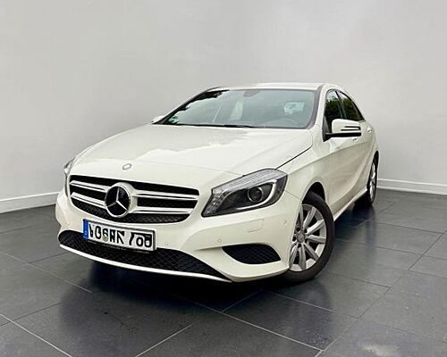Mercedes-Benz A180 Bi-Xenon Navi Sitzheizung TÜV 01/28