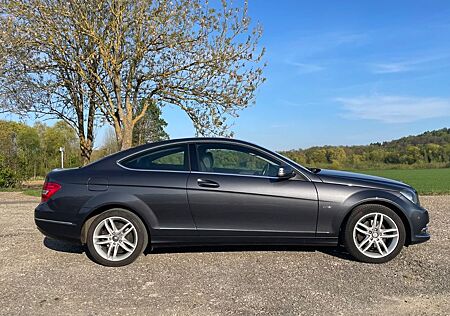 Mercedes-Benz C 220 CDI BlueEFFICIENCY - Coupe