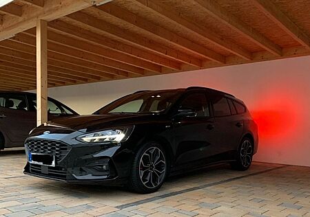 Ford Focus 2,0 EcoBlue ST-Line Turnier,Navi,8xAlu etc