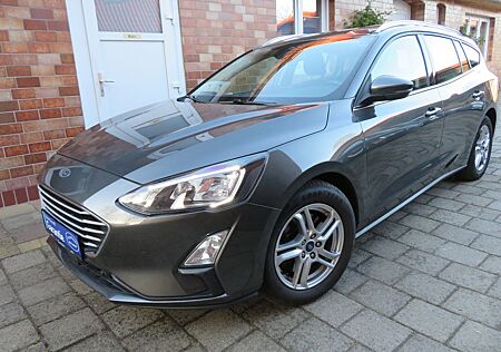 Ford Focus Turnier Automatik DAB LED HU/AU Neu