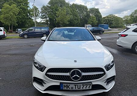 Mercedes-Benz A 180 DCT - Pano-, 18 Zoll Leichtmetall, AMG