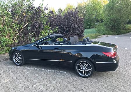 Mercedes-Benz E 220 gebraucht kaufen Mercedes-Benz E 220 d Sport Edition Autom. Sport Edition