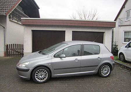 Peugeot 307 1.6 Tendance LM+WR/5-Türer/RCD/Klima!!!