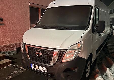 Nissan NV400