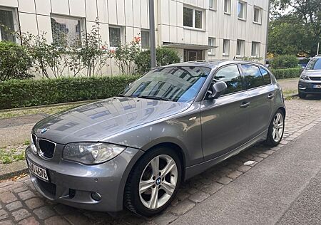 BMW 118i 2.0 M Paket 143 PS 17 Zoll Allwetterreifen
