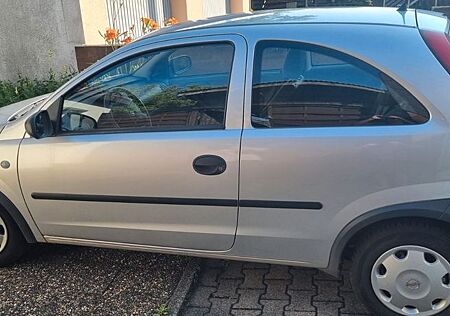 Opel Corsa 1.0 -