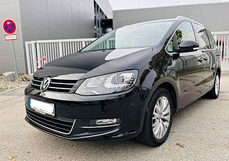VW Sharan gebraucht kaufen VW Sharan Volkswagen Highline DSG Leder Navi Xenon Pano