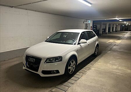 Audi A3 2.0 TDI (DPF) S line Sportback S line
