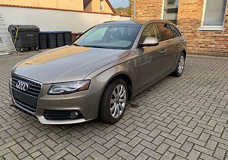 Audi A4 2.0 TFSI 155kW S tr. quatt. Ambiente Av. ...