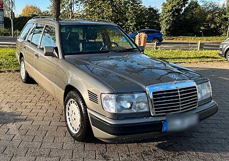 Mercedes-Benz E 300 W124 S124 300 TDT 4-matic Leder Klima H-Zulassun