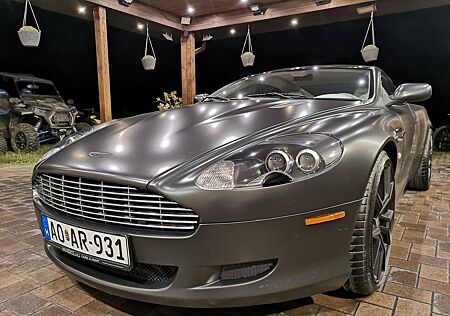 Aston Martin DB9