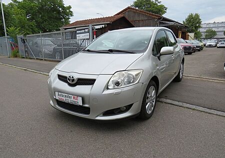 Toyota Auris 1.6 Executive Aut. Navi Klimaautomatik AHK