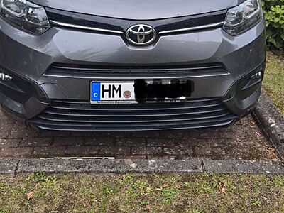 Toyota Proace City 1,2-l-Turbo 96kW L1 Team D AHK