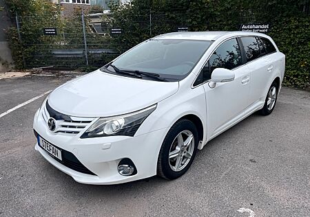 Toyota Avensis 2.0D Kombi Executive, Klima,Kamera, Tüv