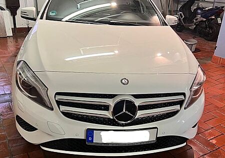 Mercedes-Benz A 180 -