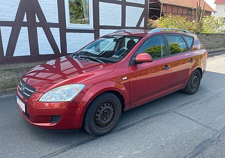 Kia Cee'd Ceed 1.4 Benziner, 244.000 km, Klimaanlage