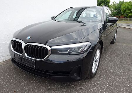 BMW 520 d xDri To/LED/HUD/LEDER/DAB/LIVE COCKPIT PRO