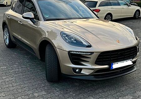 Porsche Macan S