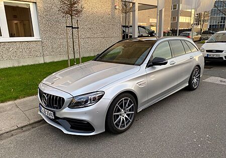 Mercedes-Benz C 63 AMG LISTENNEUPREIS € 103.507,00