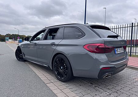 BMW 520 gebraucht kaufen BMW 520d Touring | G31 | M Paket | Scheckheft