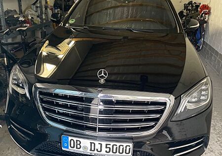 Mercedes-Benz S 500 -