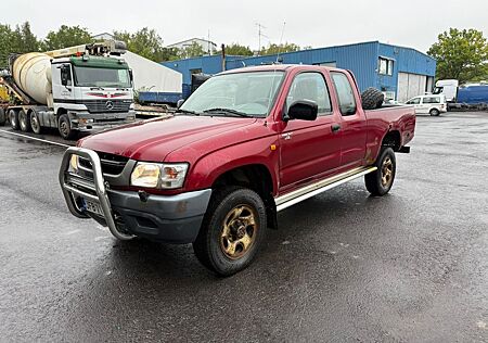 Toyota Hilux 4x4 2.5 TD manual