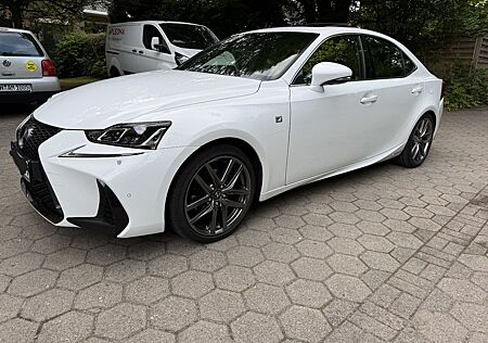 Lexus IS 300 300h F-Sport Automatik F-Sport