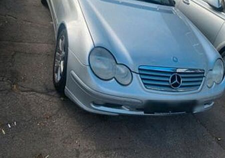 Mercedes-Benz CL 200