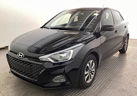 Hyundai i20 YES! SHZ PDC Kamera CarPlay DAB Pakete 1Hd