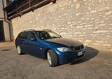 BMW 318i Touring E91