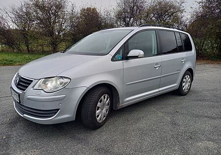 VW Touran Volkswagen 2.0 TDI DPF United United