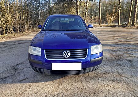 VW Passat Volkswagen 1.6 Family TÜV NEU Klima Sitzheizung