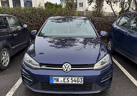 VW Golf Volkswagen 1.5 TSI 150 PS *R-Line Ausstattung*