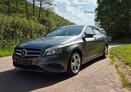 Mercedes-Benz A 180 -