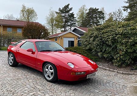 Porsche 928 GTS 5-speed, sports seats, sports suspension