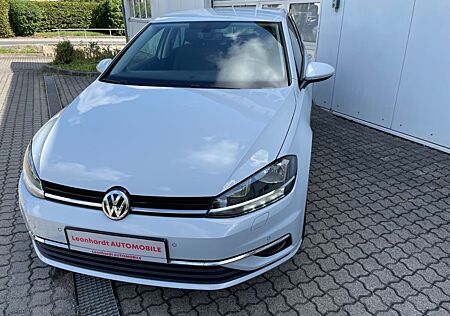 VW Golf Volkswagen VII Comfortline NAVI SHZ PDC
