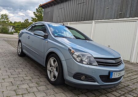 Opel Astra Twin Top 2.0 Turbo Cosmo 125kW Cosmo