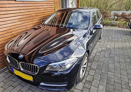 BMW 530d Touring A -
