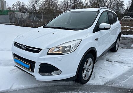 Ford Kuga Trend 4X4 IPS SPORT SHZ Temp Hold
