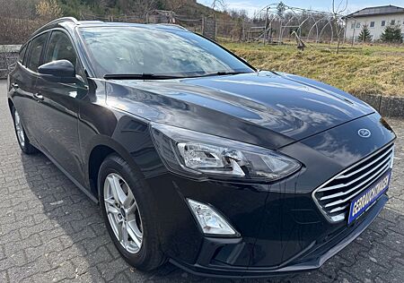 Ford Focus Turnier 1,5 TDCI-Cool & Connect-LED-1 Hand