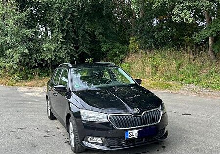 Skoda Fabia 1.0l TSI DSG 110 PS, EZ 11.2028, schwarz