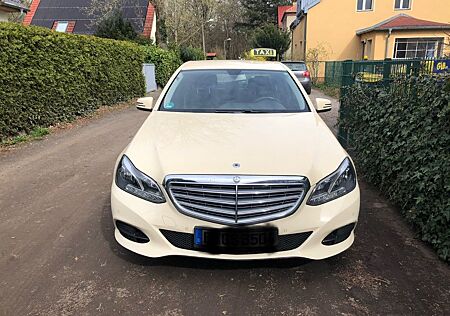 Mercedes-Benz E 200 BlueTEC -