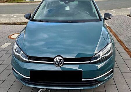 VW Golf Volkswagen 1.6 TDI SCR IQ.DRIVE IQ.DRIVE