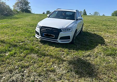 Audi Q3 2.0 TFSI 132kW quattro S tronic sport sport